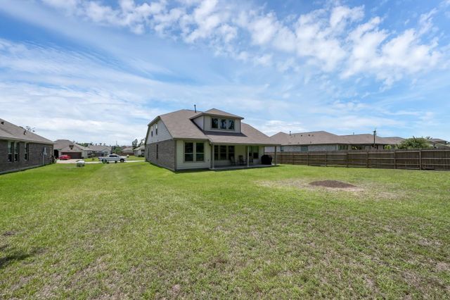 6185 White Oak Leaf Loop, Conroe, TX 77303
