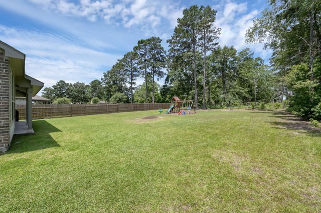 6185 White Oak Leaf Loop, Conroe, TX 77303