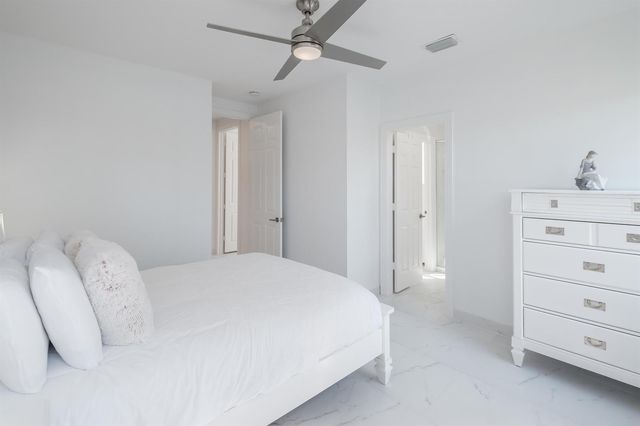 401 Resort Lane, Palm Beach Gardens, FL 33418
