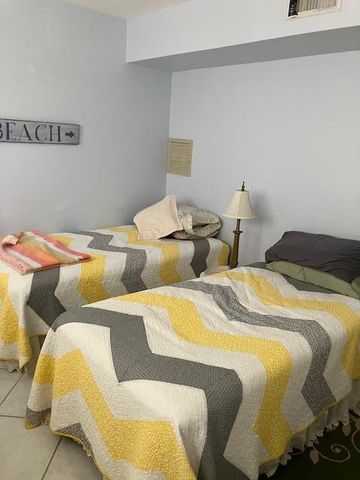 1199 Hillsboro Mile 323, Hillsboro Beach, FL 33062