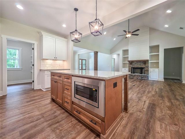 105 Holly Branch Path, Rockmart, GA 30153