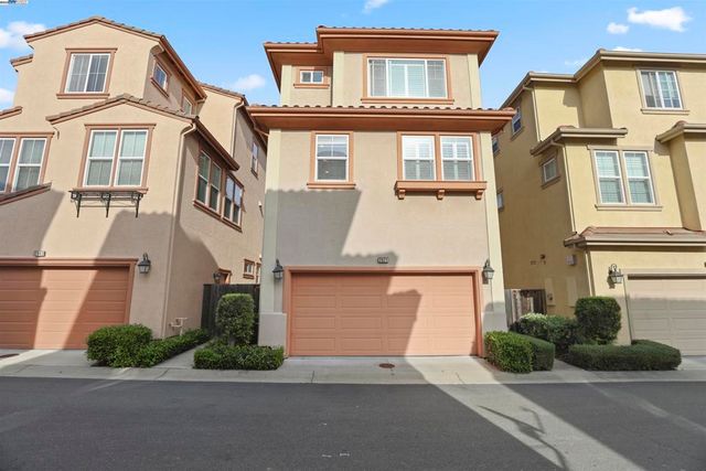 2821 Lemon Cmn, Livermore, CA 94551
