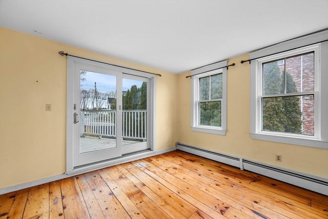 54 Rowland St, Marblehead, MA 01945