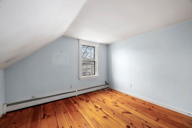 54 Rowland St, Marblehead, MA 01945