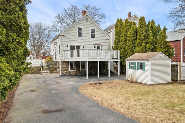54 Rowland St, Marblehead, MA 01945