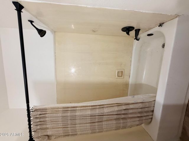 5215 W TONOPAH Drive, Glendale, AZ 85308