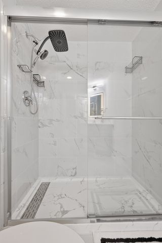 900 19th Ave S Apt 905, Nashville, TN 37212