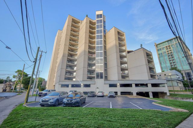 900 19th Ave S Apt 905, Nashville, TN 37212