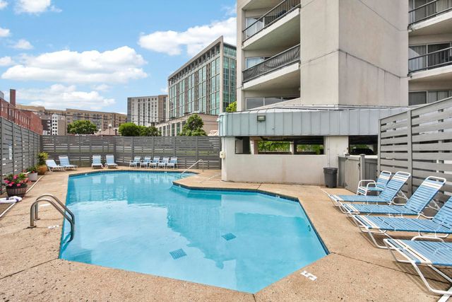 900 19th Ave S Apt 905, Nashville, TN 37212