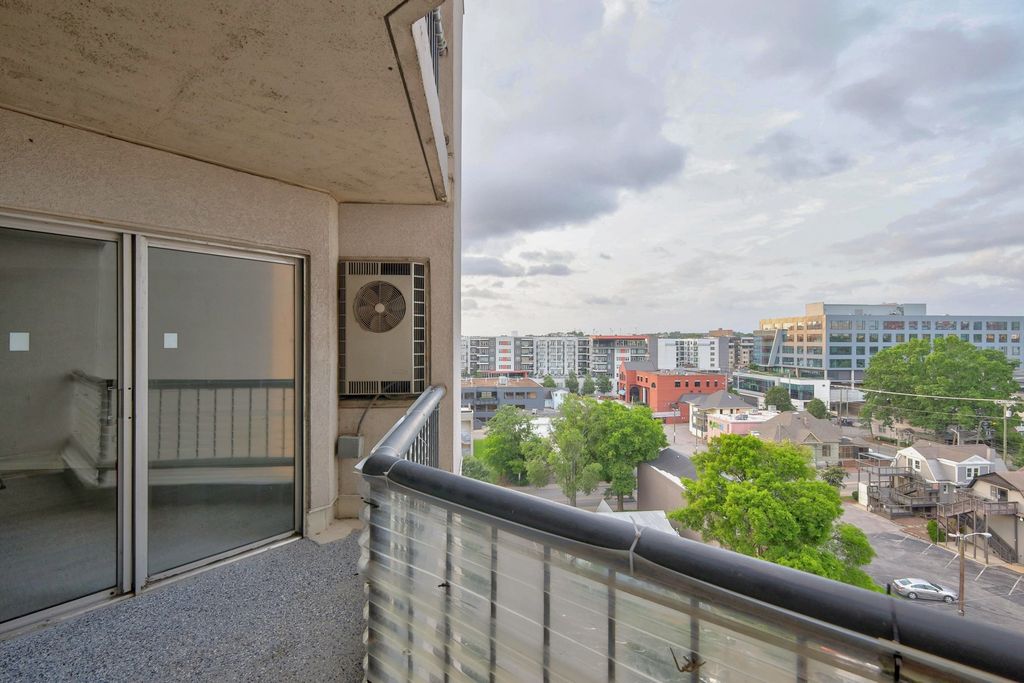 900 19th Ave S Apt 905, Nashville, TN 37212