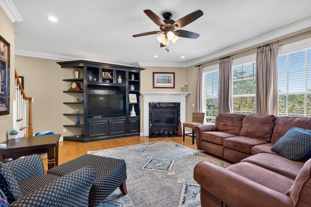 2228 Barnwell Lane, Lexington, KY 40513