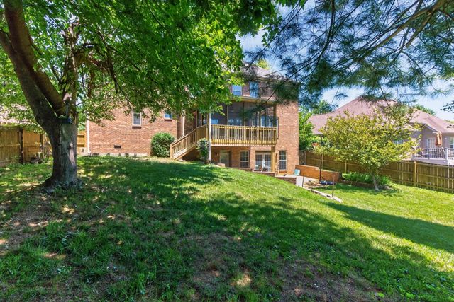 2228 Barnwell Lane, Lexington, KY 40513