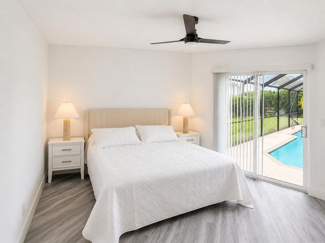 15545 Meadow Wood Drive, Wellington, FL 33414