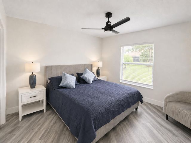 15545 Meadow Wood Drive, Wellington, FL 33414