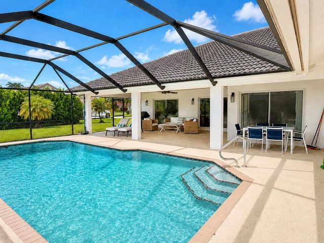 15545 Meadow Wood Drive, Wellington, FL 33414