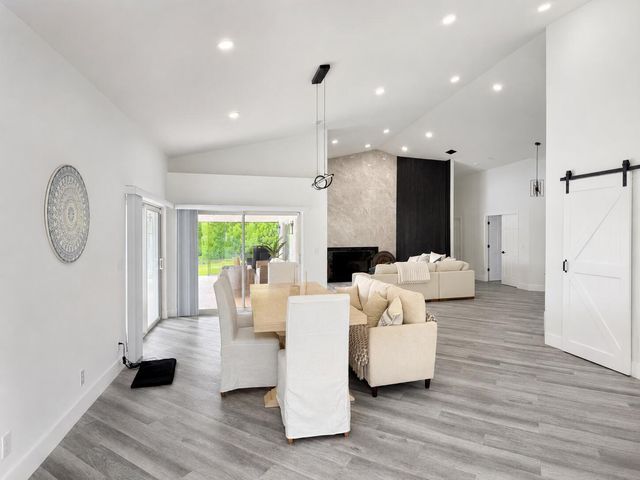 15545 Meadow Wood Drive, Wellington, FL 33414