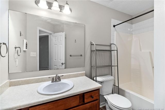 1430 Mingary Avenue, Hope Mills, NC 28306