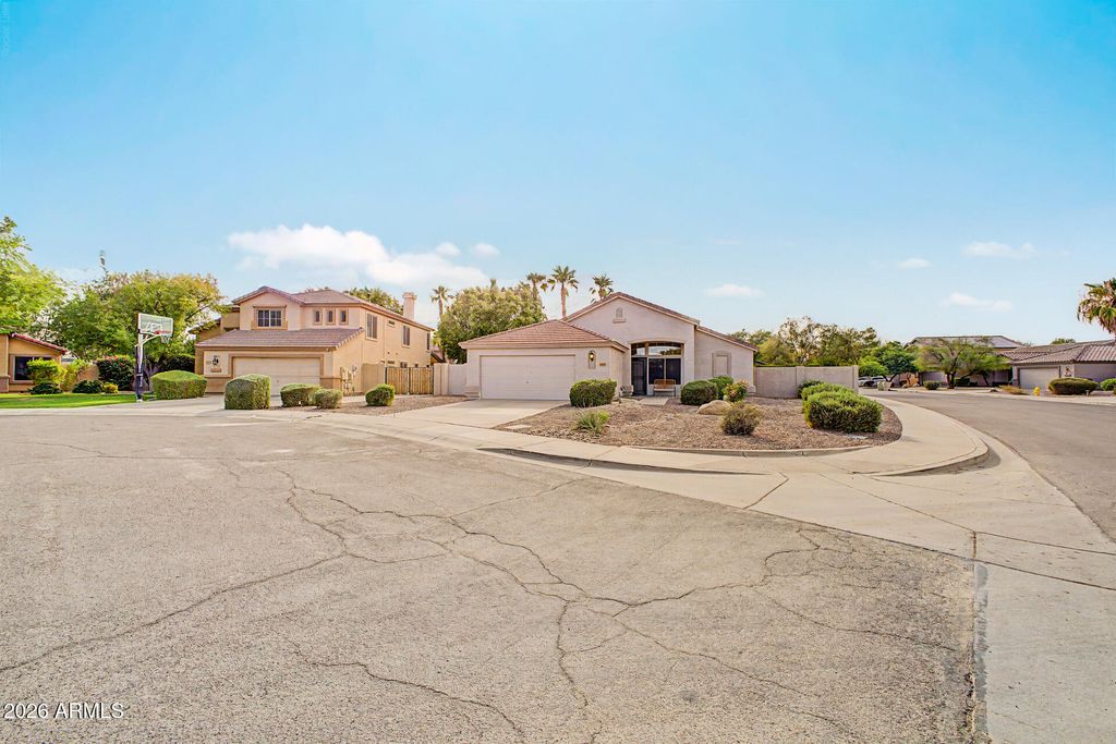 7457 W Tonopah Drive, Glendale, AZ 85308 — exterior