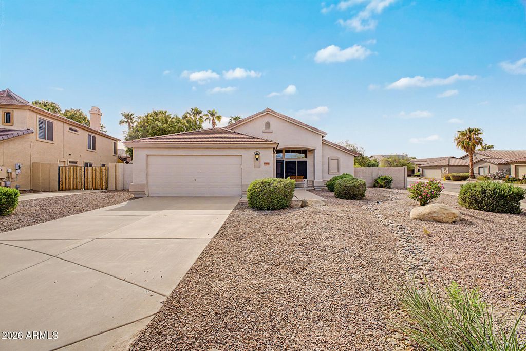 7457 W Tonopah Drive, Glendale, AZ 85308 — photo 2
