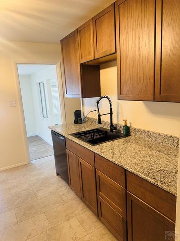 2806 4th Ave, Pueblo, CO 81003