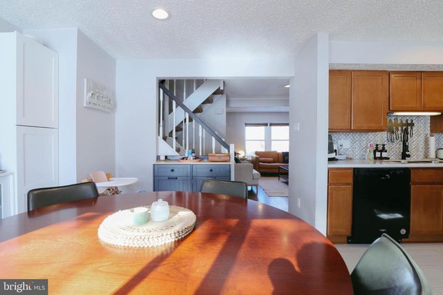 13568 BENTLEY CIR, Woodbridge, VA 22192