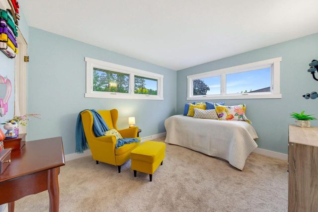 739 N Moreland BOULEVARD, Waukesha, WI 53188