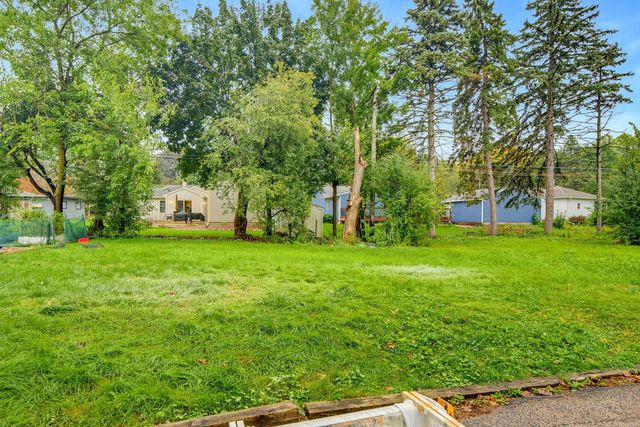 739 N Moreland BOULEVARD, Waukesha, WI 53188