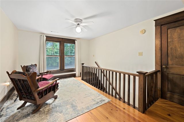 4407 Highway 16, Elkins, AR 72727