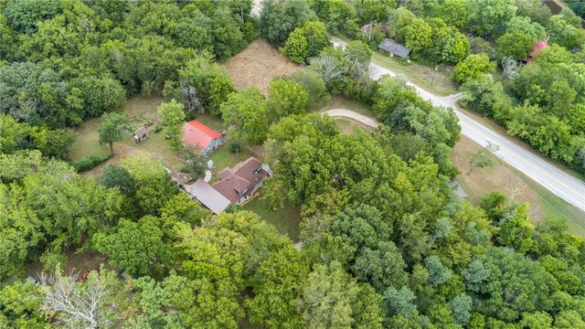 4407 Highway 16, Elkins, AR 72727