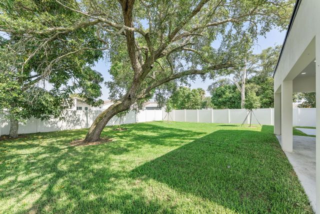 478 NW 1st Avenue, Deerfield Beach, FL 33441
