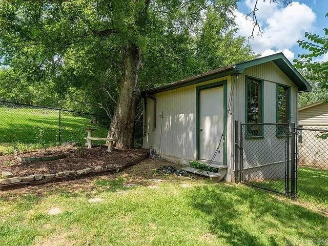 104 Oakcrest Street, Hot Springs, AR 71901