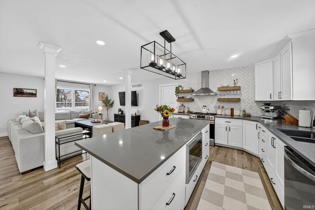 51275 Crooked Oak Drive, Granger, IN 46530