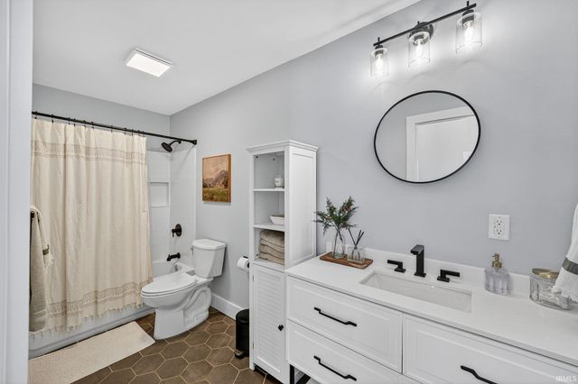 51275 Crooked Oak Drive, Granger, IN 46530