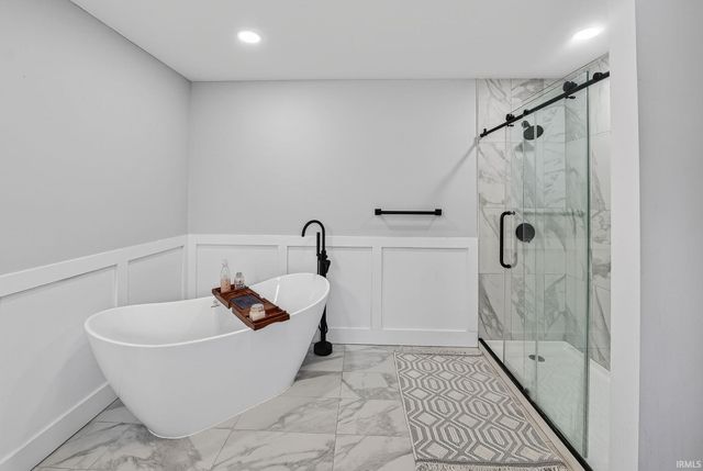 51275 Crooked Oak Drive, Granger, IN 46530