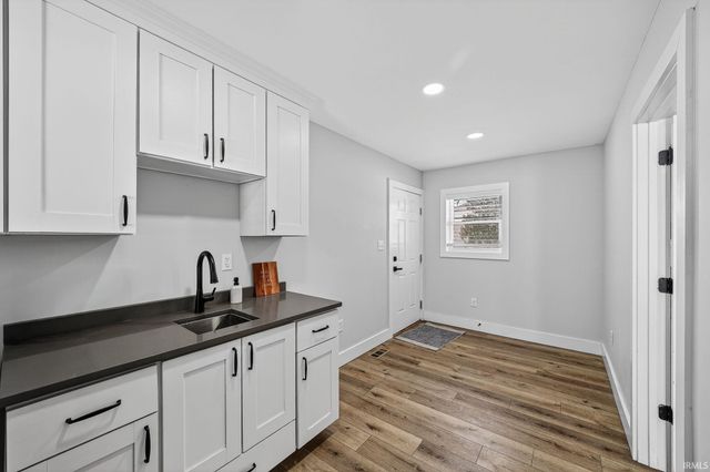 51275 Crooked Oak Drive, Granger, IN 46530