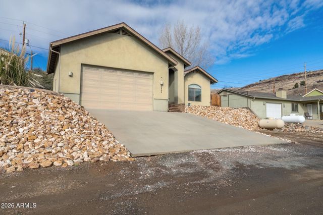 1944 N LAPIS Drive, Prescott, AZ 86301