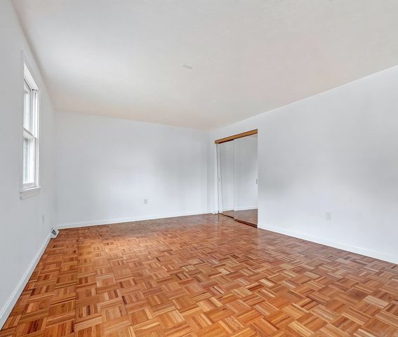 24 Lisa Rd 24, Randolph, MA 02368