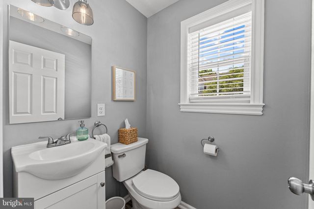 101 RIVERSIDE DR, Red Hill, PA 18076
