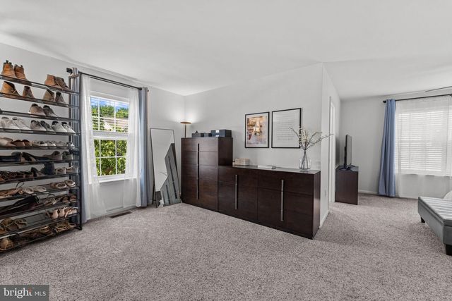 101 RIVERSIDE DR, Red Hill, PA 18076