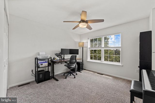 101 RIVERSIDE DR, Red Hill, PA 18076