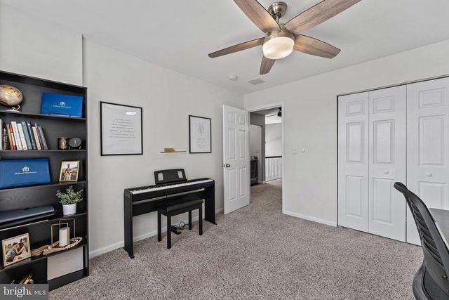 101 RIVERSIDE DR, Red Hill, PA 18076