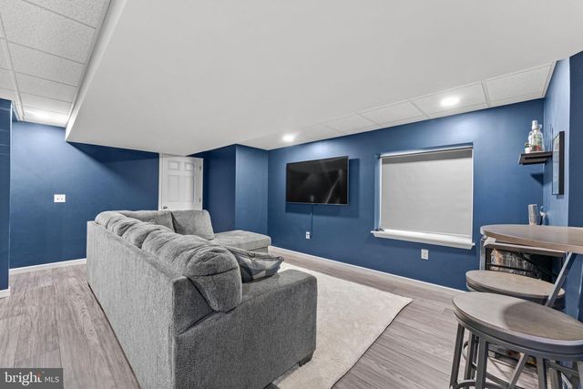101 RIVERSIDE DR, Red Hill, PA 18076