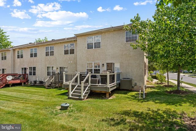 101 RIVERSIDE DR, Red Hill, PA 18076