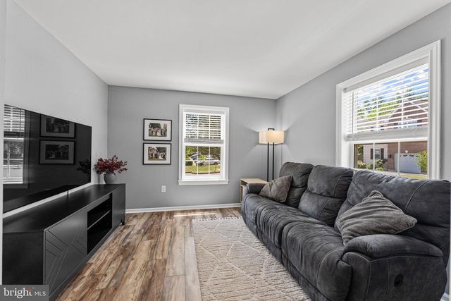 101 RIVERSIDE DR, Red Hill, PA 18076