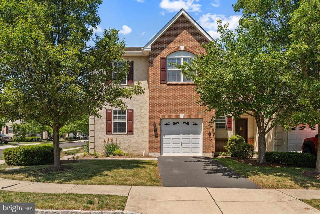 101 RIVERSIDE DR, Red Hill, PA 18076