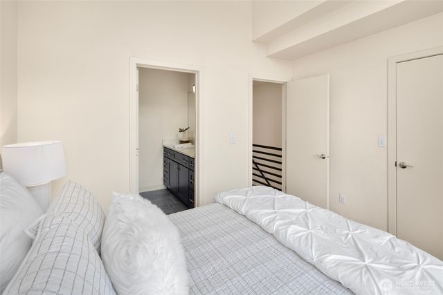 1232 N Northgate Way, Seattle, WA 98133