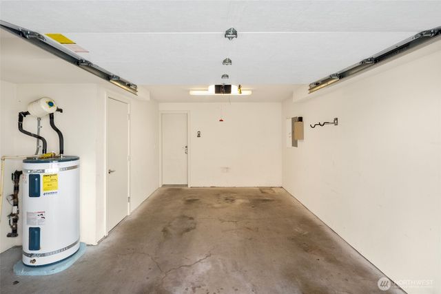 1232 N Northgate Way, Seattle, WA 98133