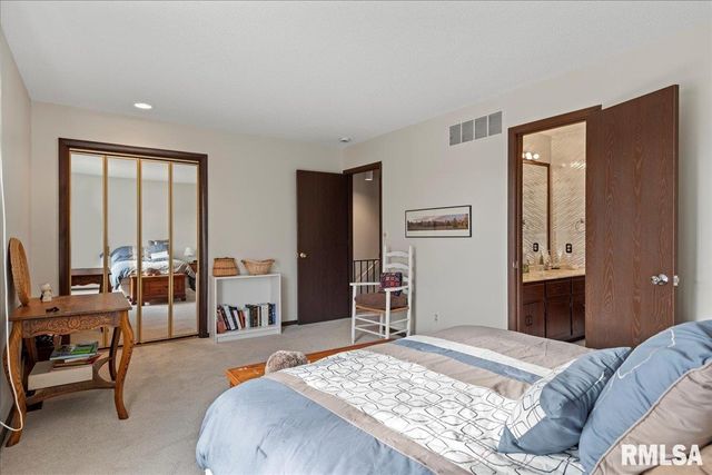 108 BROOKSIDE Place, Springfield, IL 62704