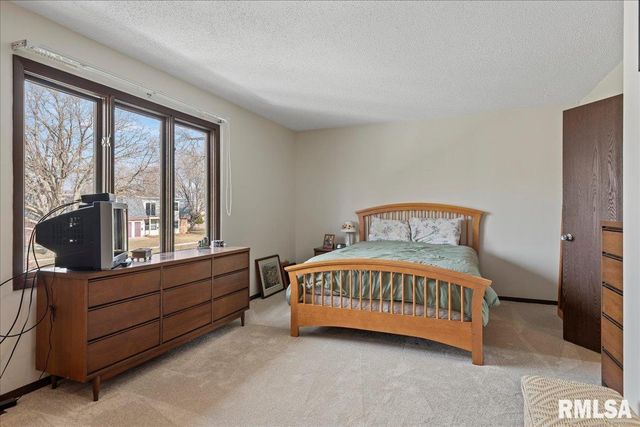 108 BROOKSIDE Place, Springfield, IL 62704