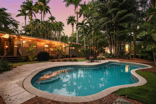 301 SW 14 Way, Fort Lauderdale, FL 33312